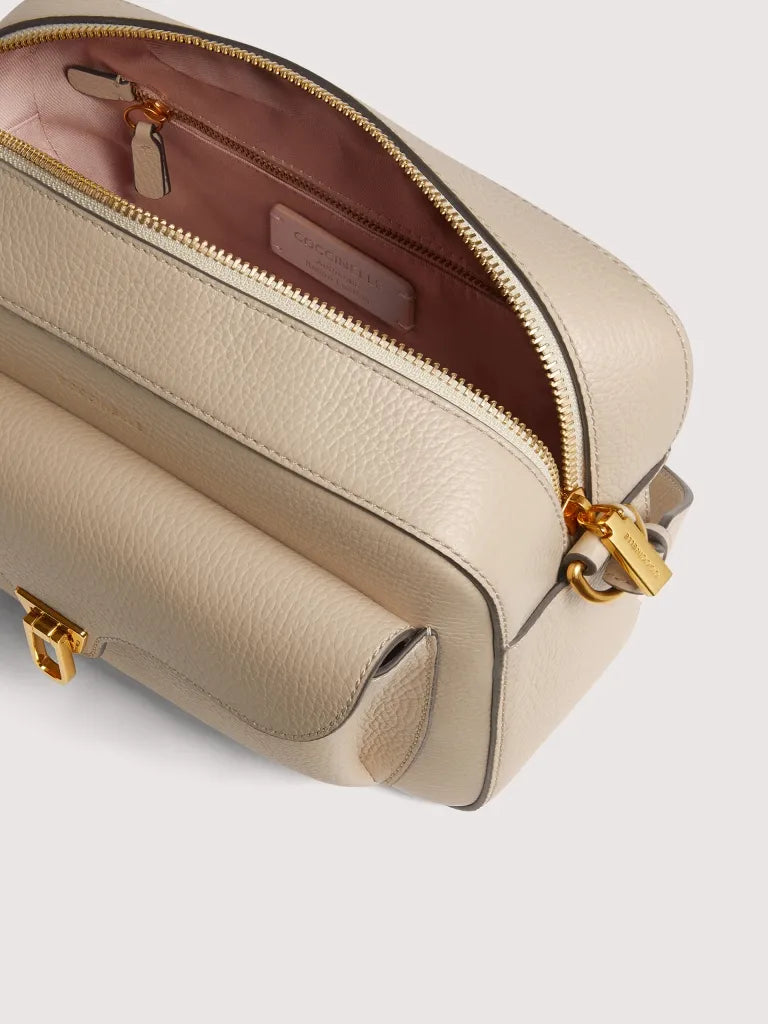 Borsa a spalla COCCINELLE BEAT SOFT E1MF6150601 Sandshell