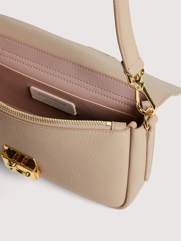 Borsa a spalla COCCINELLE C-ME LOCK E1U4K120201 Sandshell